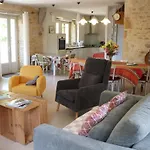 Maison Champetre Spacieuse Avec Jardin Et Terrasse - Fr-1-616-534 Saint-Martial-de-Nabirat